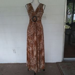 Leopard V-neck maxi dress